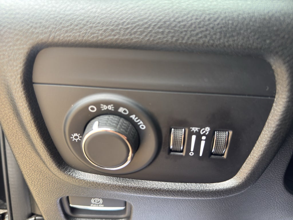 2024 Jeep Grand Cherokee L Altitude 4x4