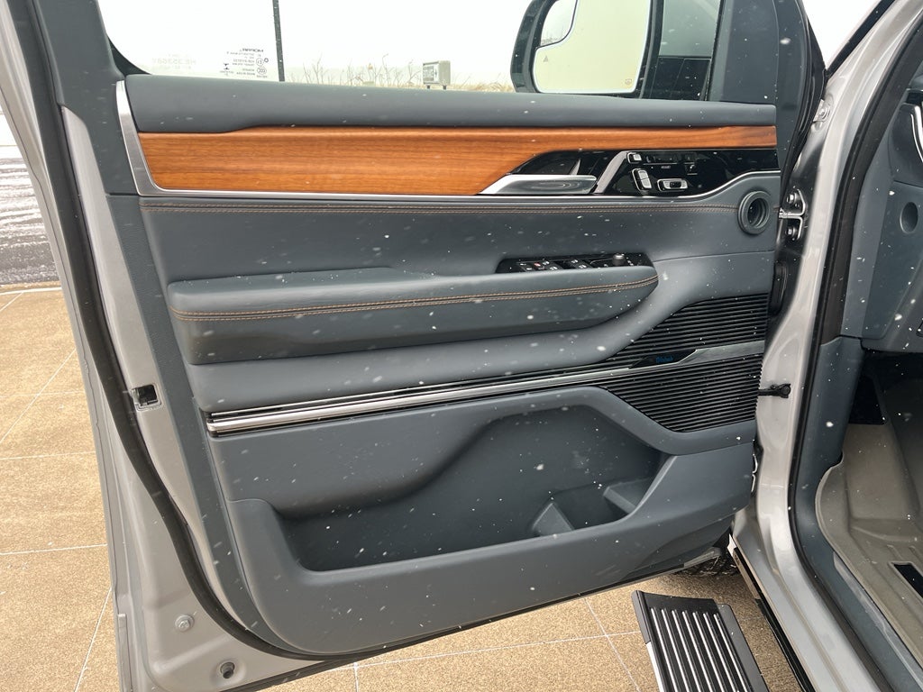 2022 Jeep Grand Wagoneer Series II 4x4