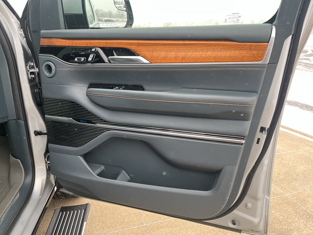 2022 Jeep Grand Wagoneer Series II 4x4