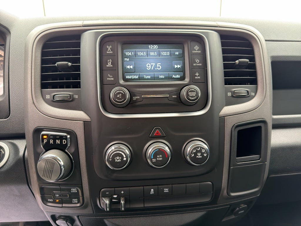 2018 RAM 1500 Express Crew Cab 4x4 5'7" Box