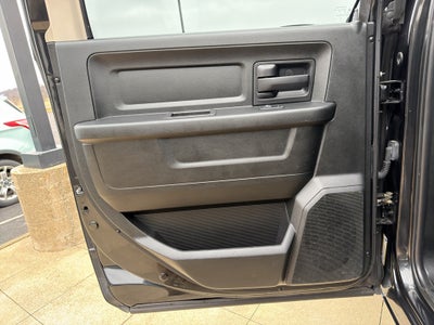 2018 RAM 1500 Express Crew Cab 4x4 5'7" Box