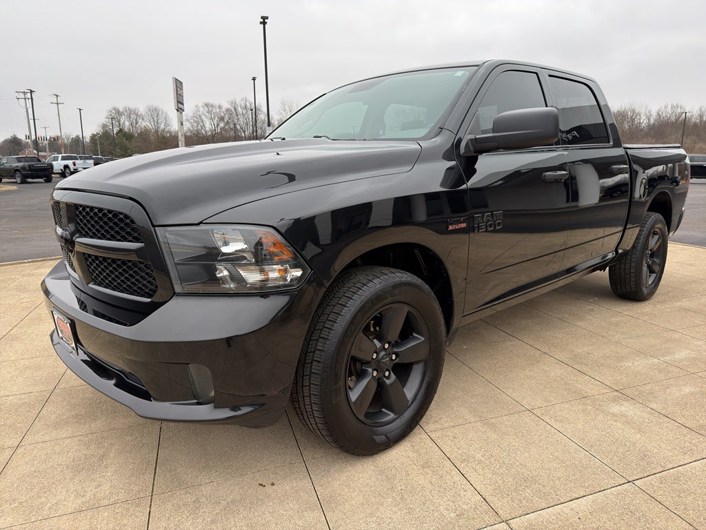 2018 RAM 1500 Express Crew Cab 4x4 5'7" Box