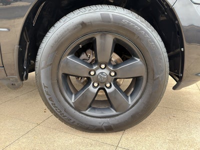 2018 RAM 1500 Express Crew Cab 4x4 5'7" Box