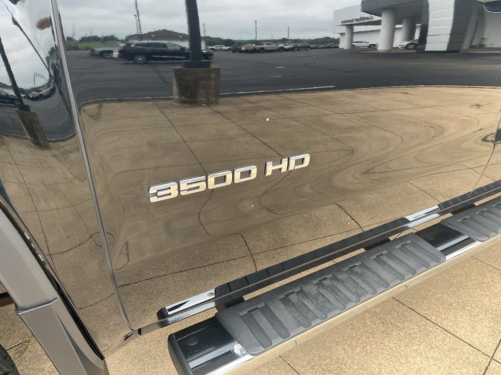2017 GMC Sierra 3500 HD Chassis Cab Base