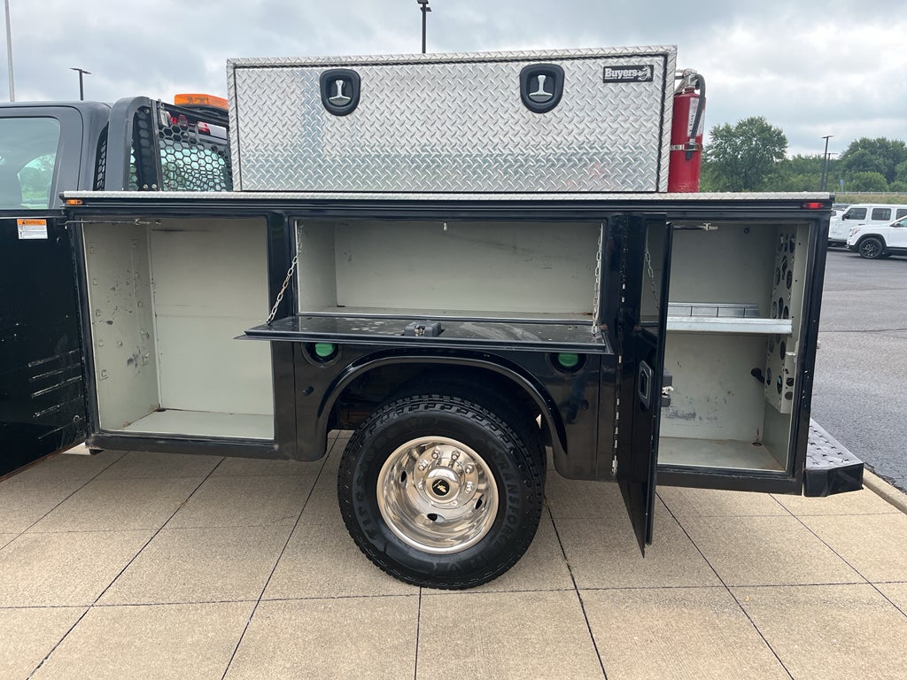 2017 GMC Sierra 3500 HD Chassis Cab Base