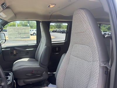 2026 GMC Savana Passenger LT
