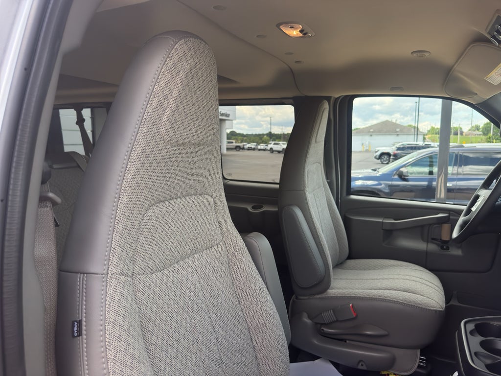 2026 GMC Savana Passenger LT