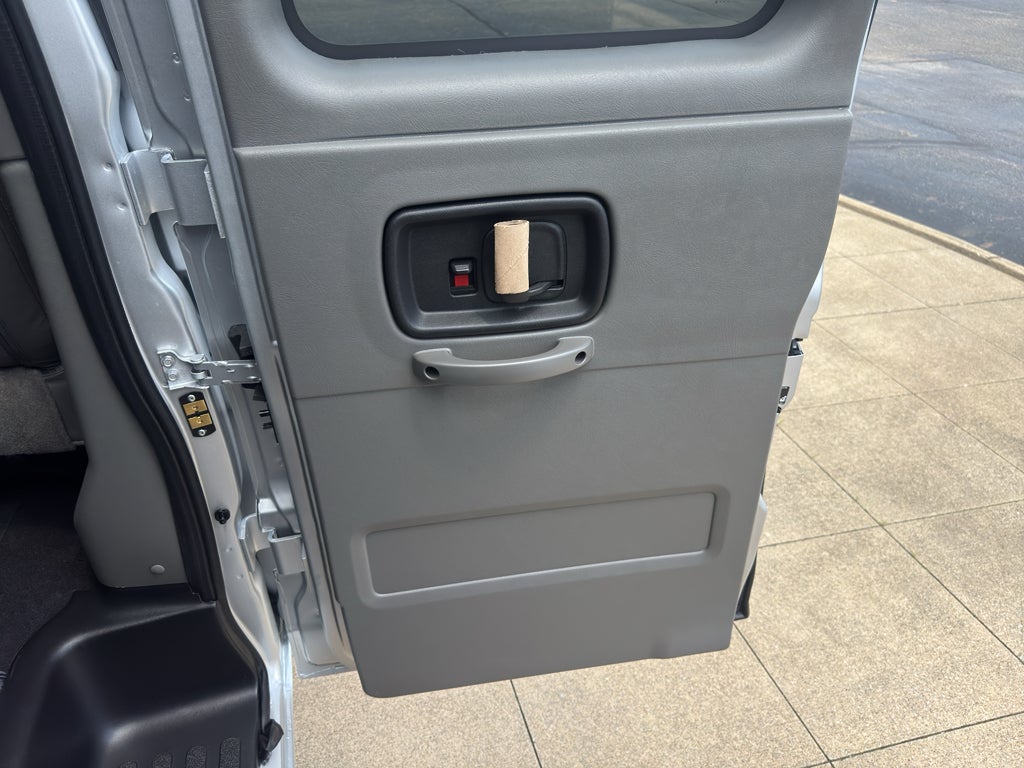 2026 GMC Savana Passenger LT