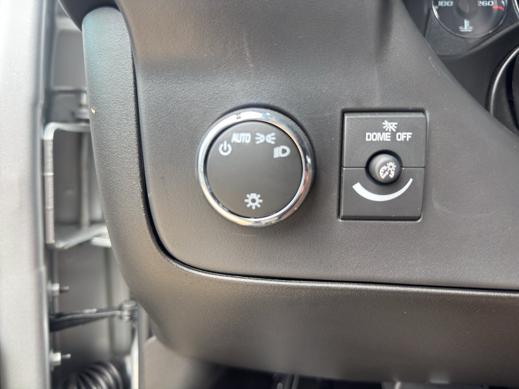2026 GMC Savana Passenger LT