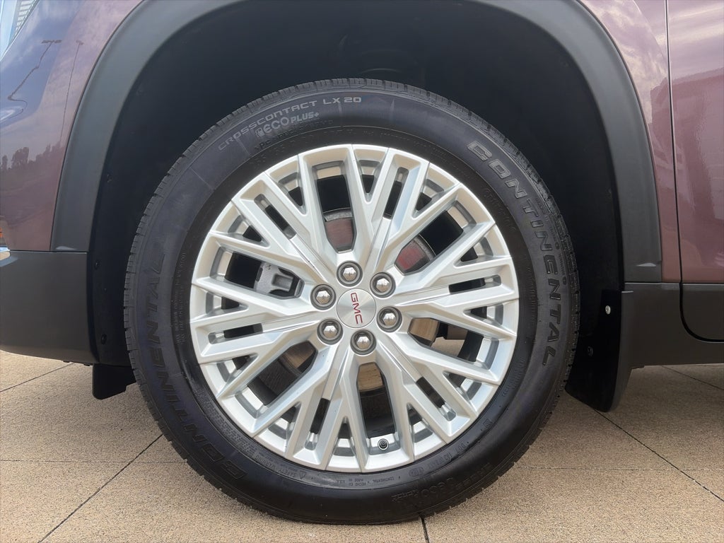 2024 GMC Acadia Elevation