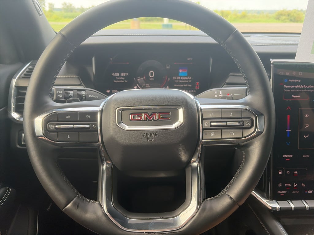 2024 GMC Acadia Elevation
