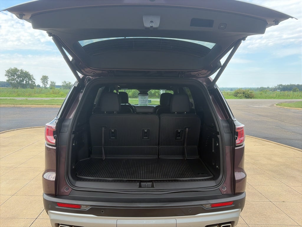 2024 GMC Acadia Elevation