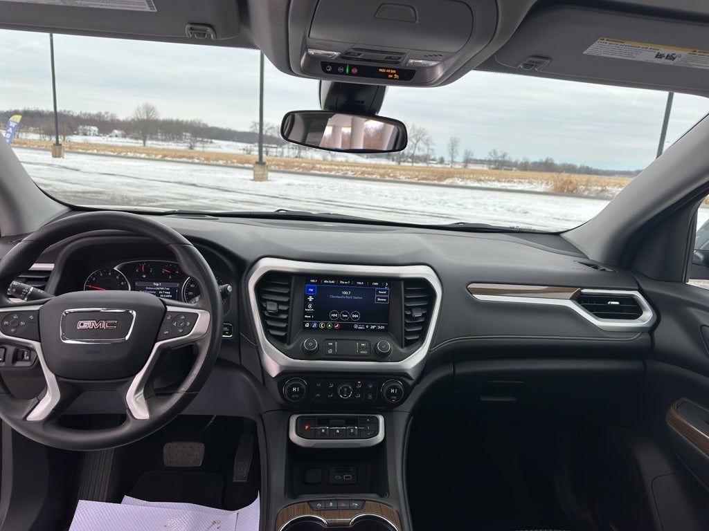 2023 GMC Acadia SLE