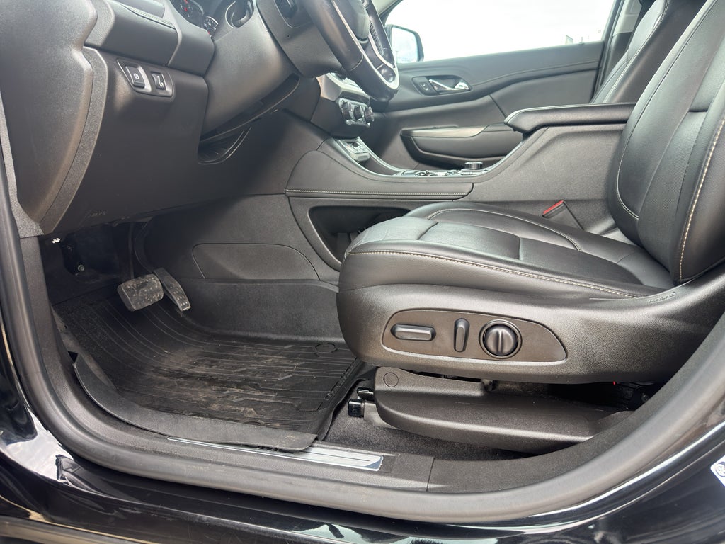 2021 GMC Acadia SLT - Photo 16