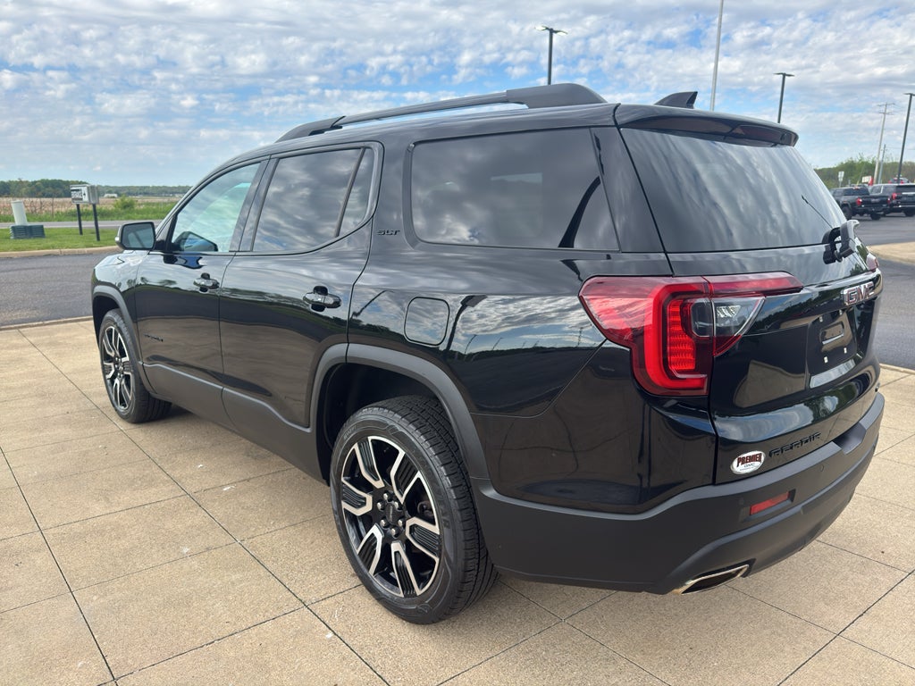 2021 GMC Acadia SLT