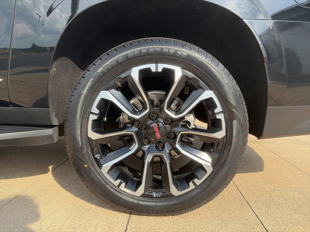 2022 GMC Yukon XL SLT