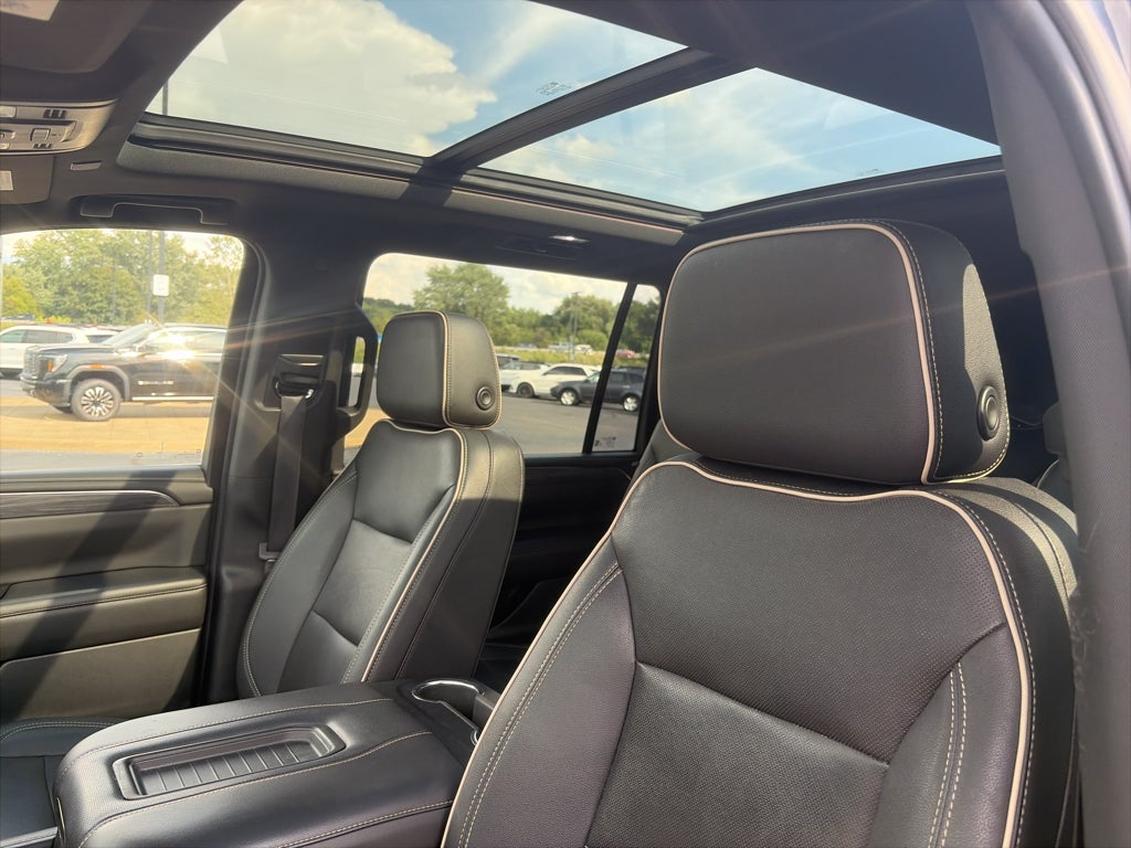 2022 GMC Yukon XL SLT