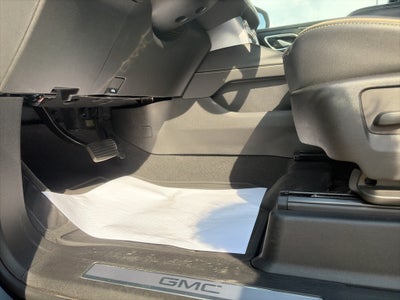 2022 GMC Yukon XL SLT
