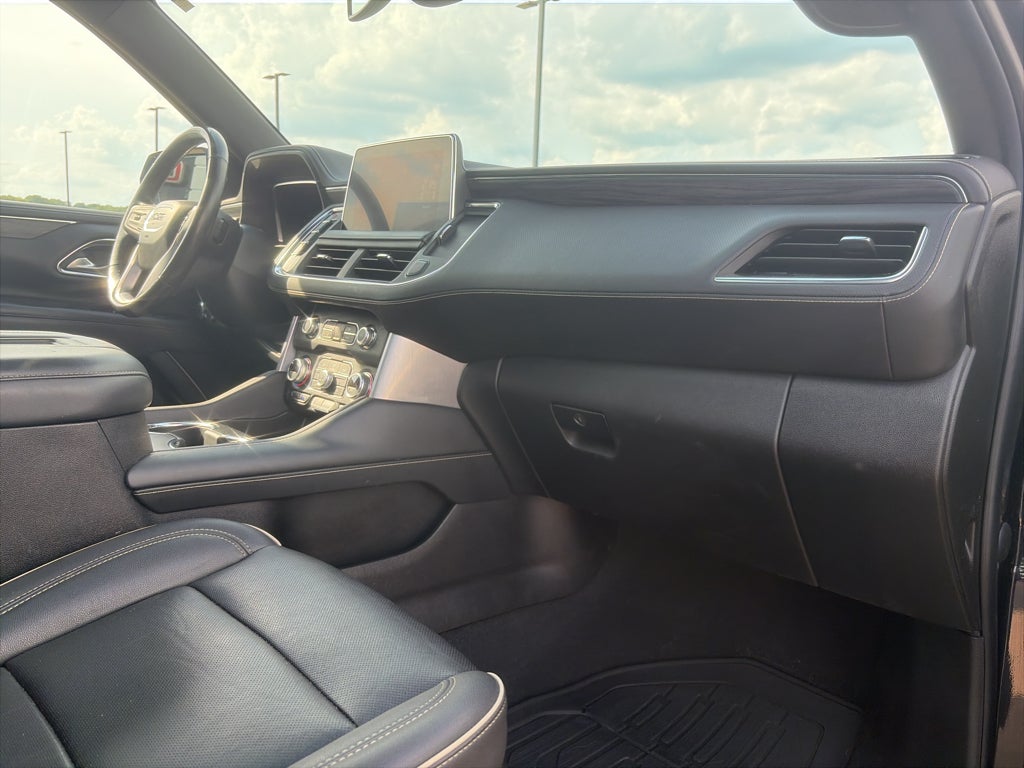 2022 GMC Yukon XL SLT