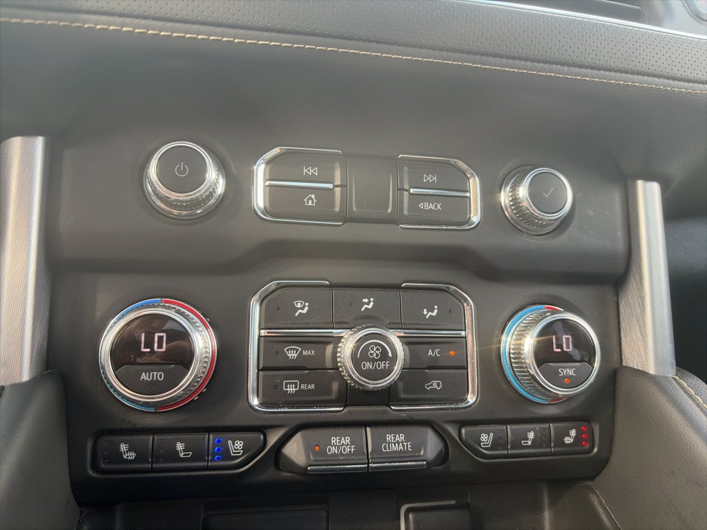 2022 GMC Yukon XL SLT