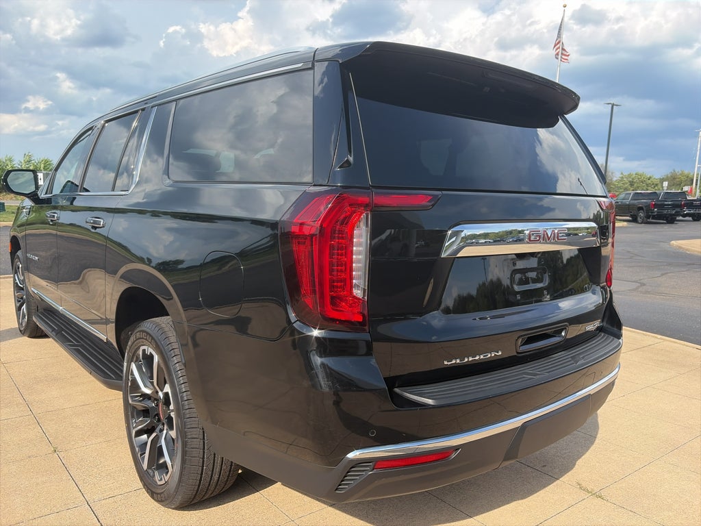 2022 GMC Yukon XL SLT