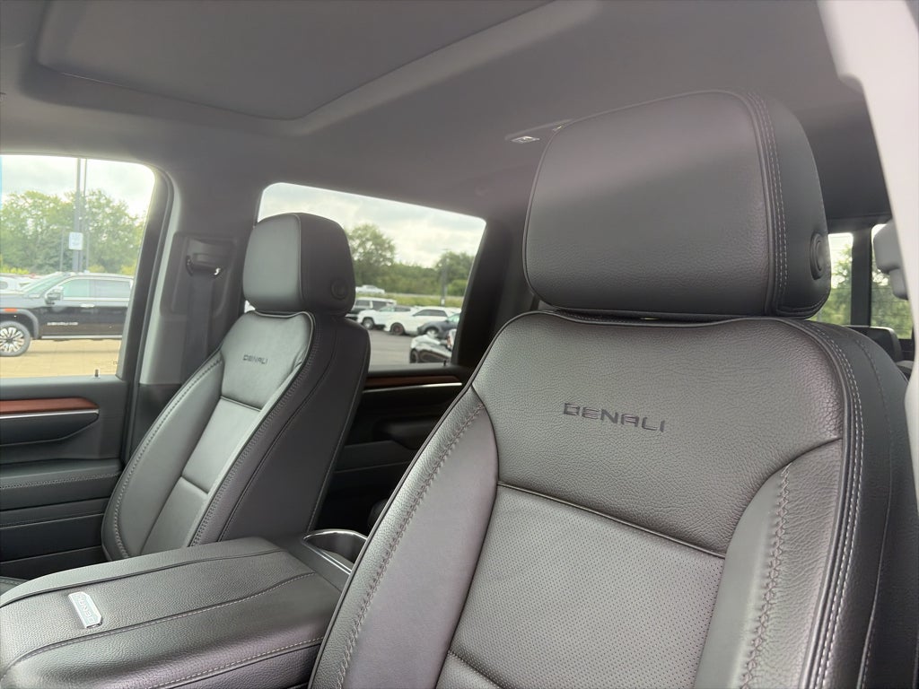 2025 GMC Sierra 2500 HD Denali
