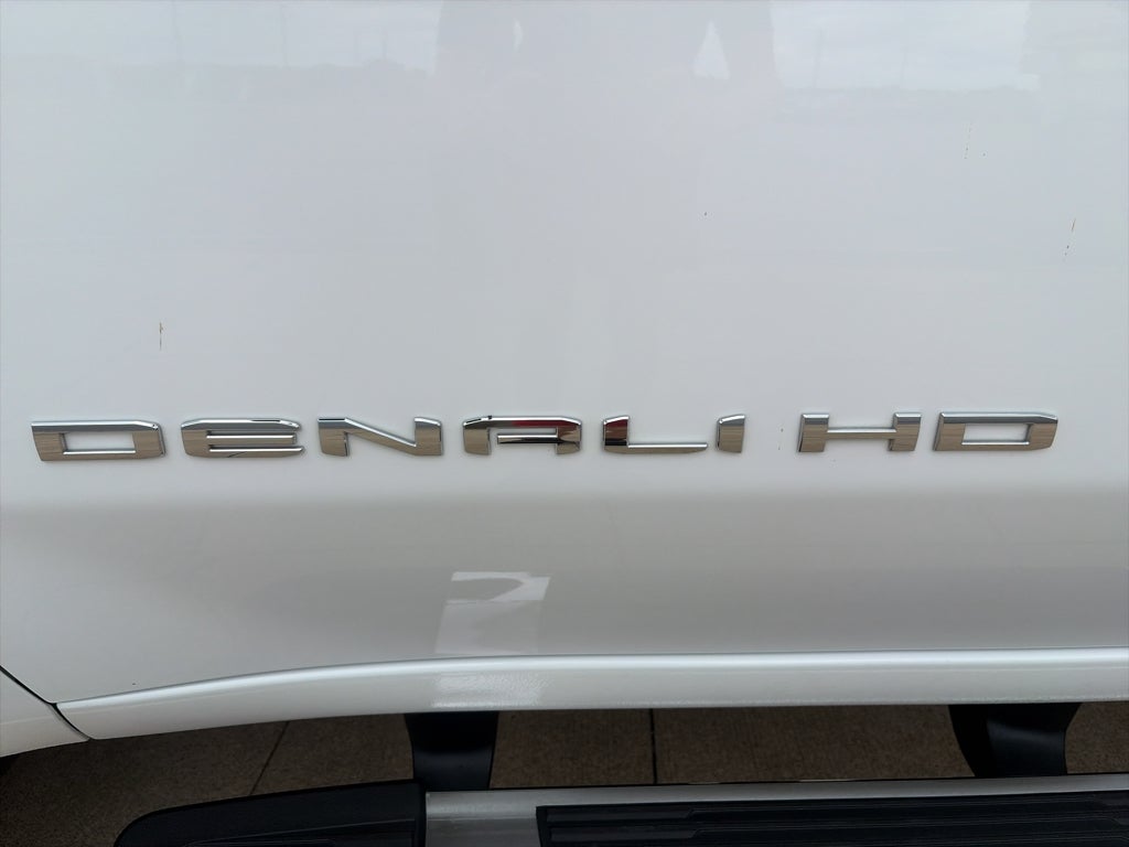 2025 GMC Sierra 2500 HD Denali