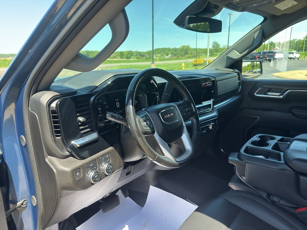 2024 GMC Sierra 1500 SLT - Photo 14