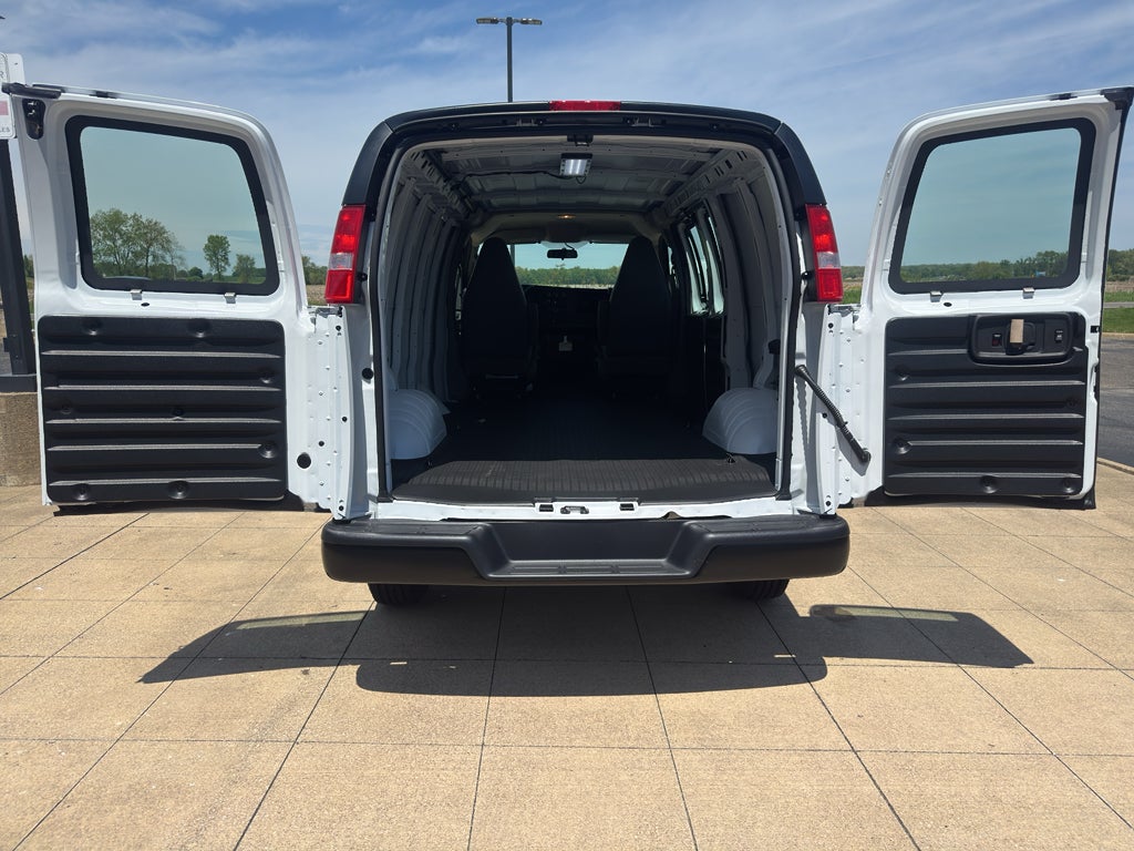 2026 GMC Savana Cargo Work Van