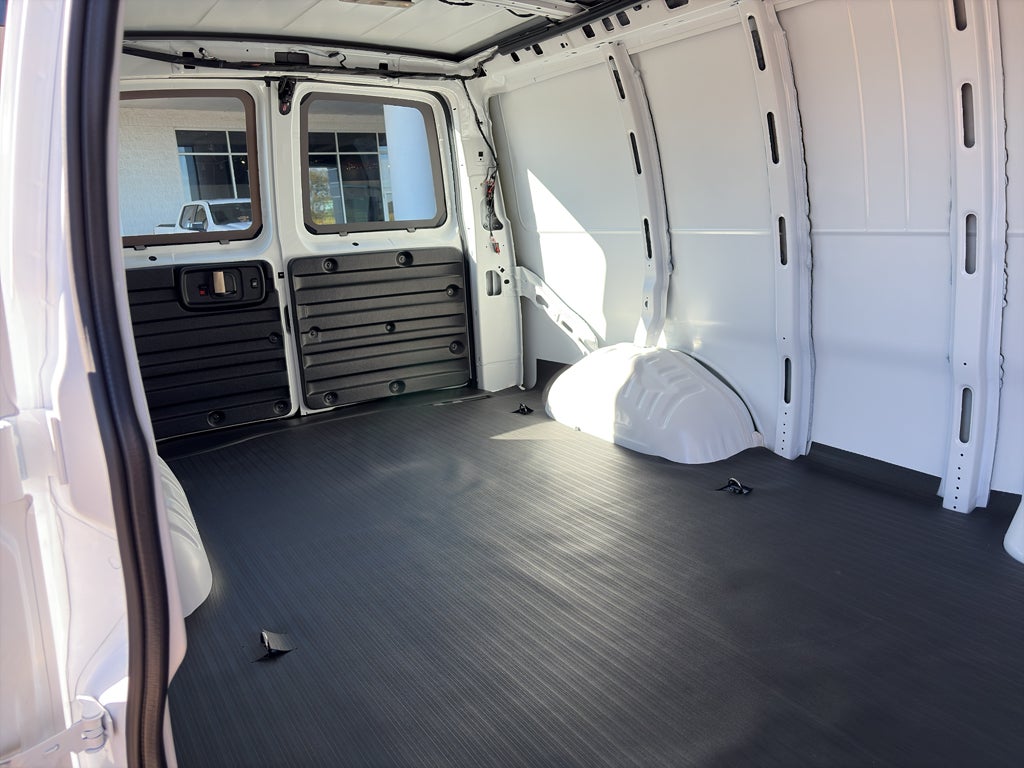 2025 GMC Savana Cargo 2500 Work Van
