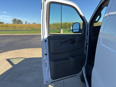 2025 GMC Savana Cargo 2500 Work Van