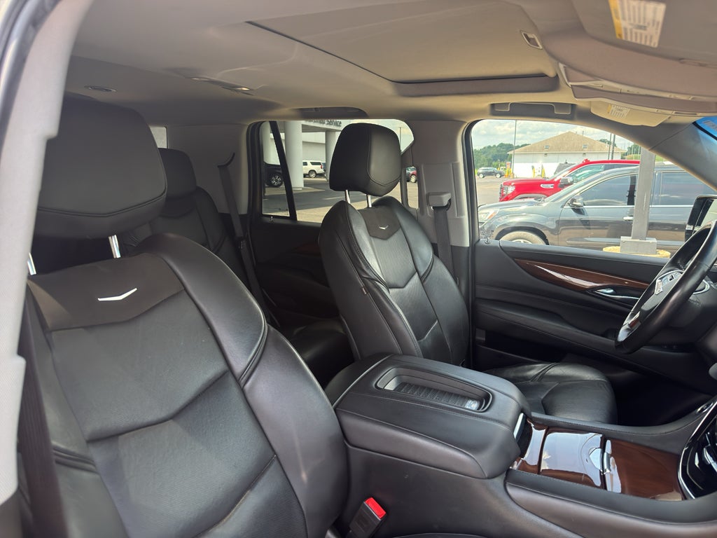 2018 Cadillac Escalade Luxury