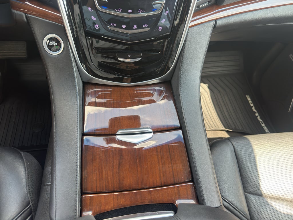 2018 Cadillac Escalade Luxury