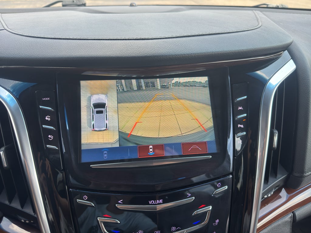 2018 Cadillac Escalade Luxury