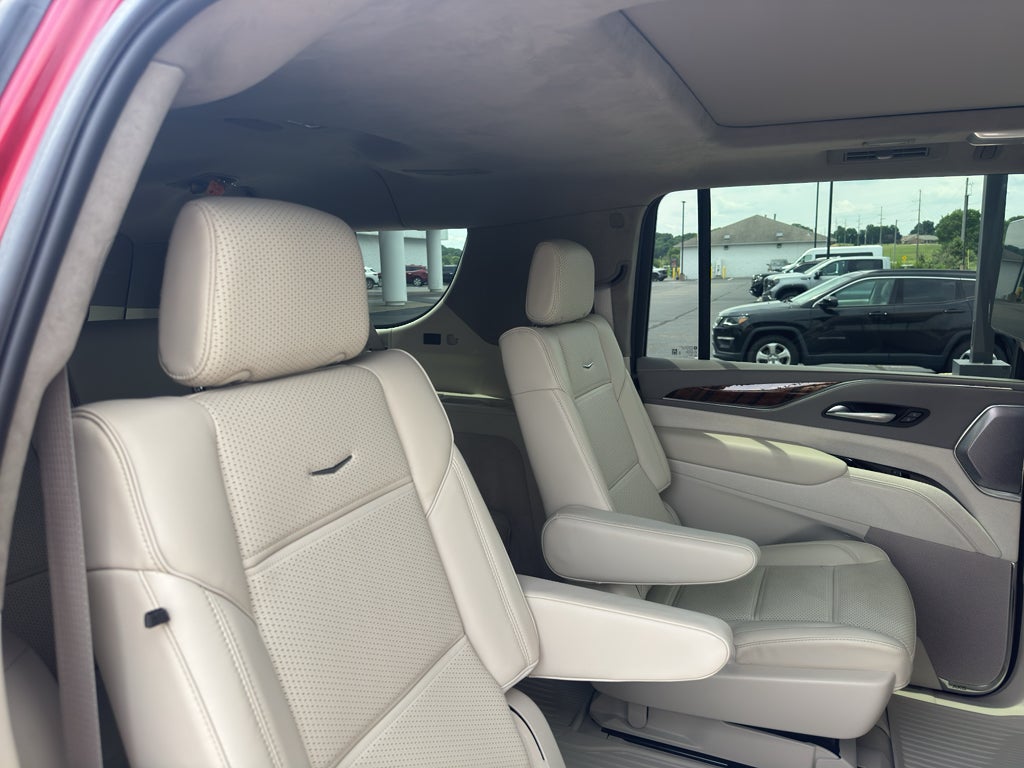 2024 Cadillac Escalade ESV Sport Platinum