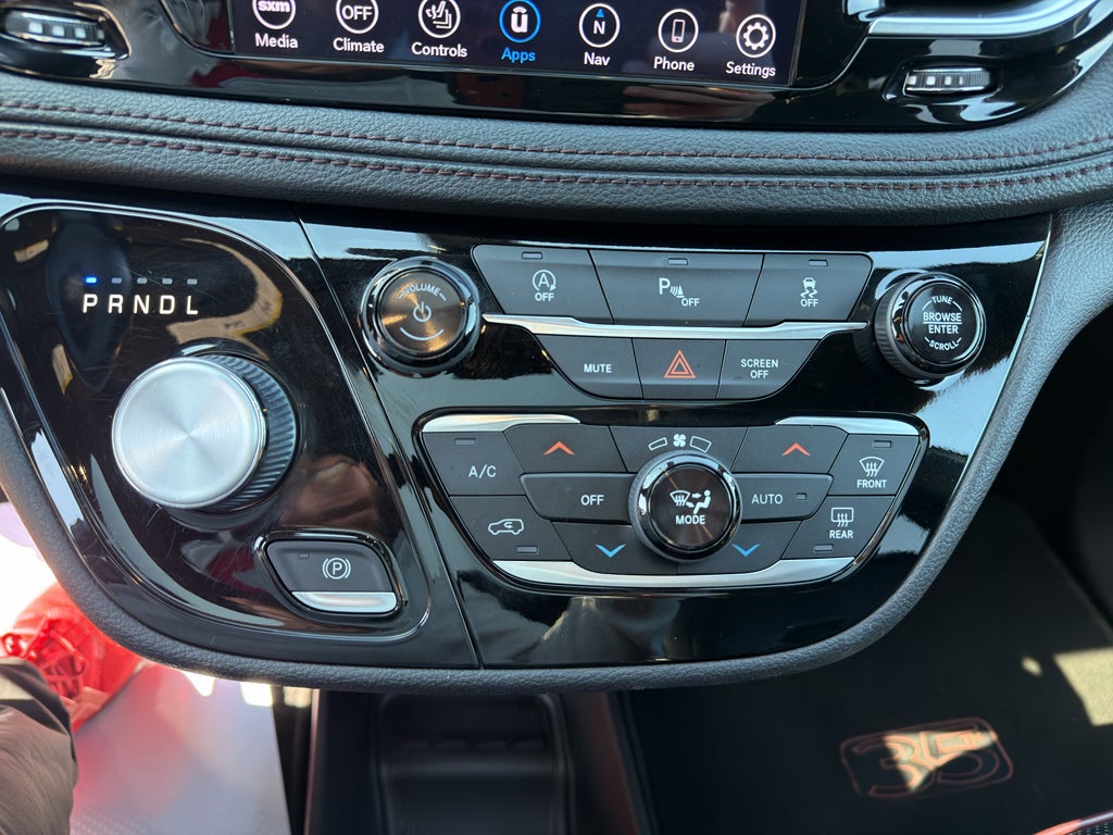 2020 Chrysler Pacifica 35th Anniversary Limited