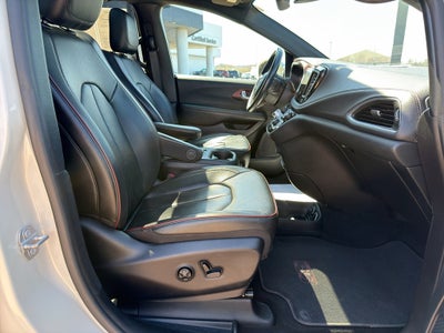 2020 Chrysler Pacifica 35th Anniversary Limited