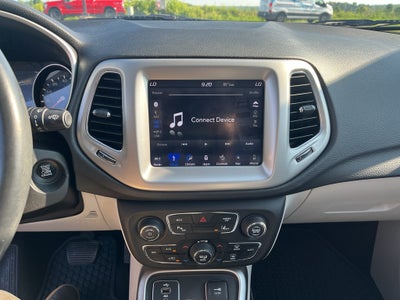 2018 Jeep Compass Latitude FWD