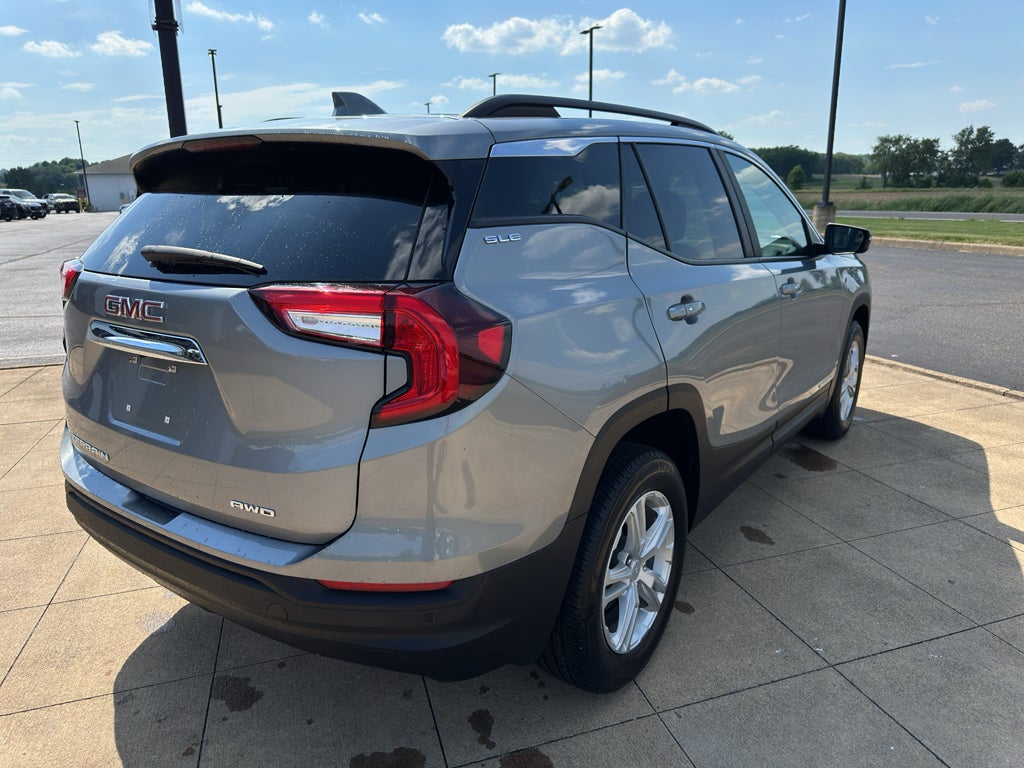2023 GMC Terrain SLE