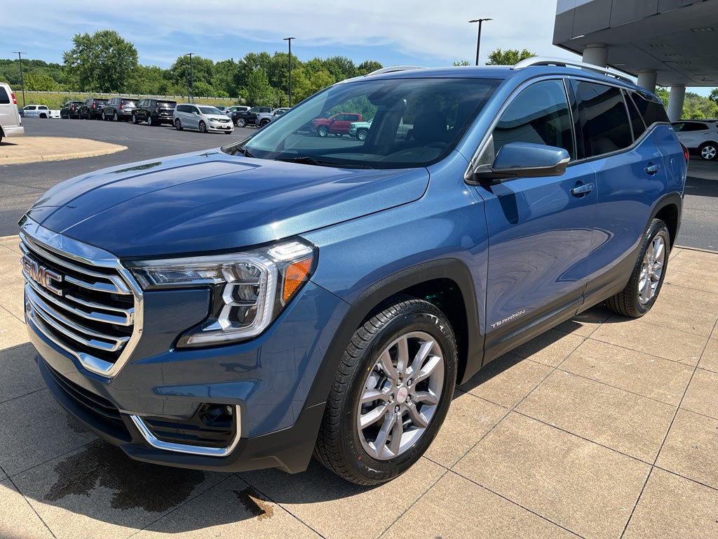 2024 GMC Terrain SLT
