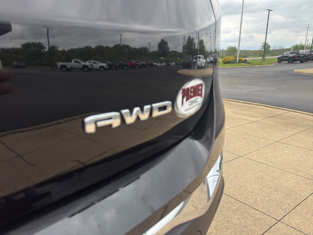 2024 GMC Terrain SLT