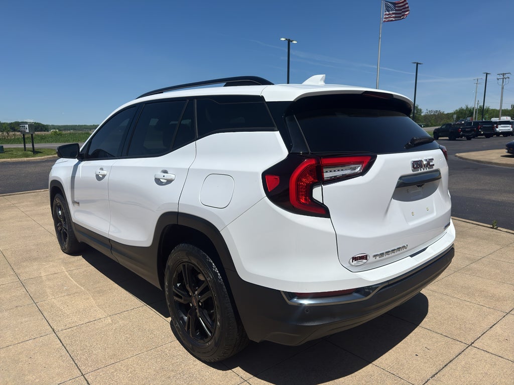 2022 GMC Terrain AT4