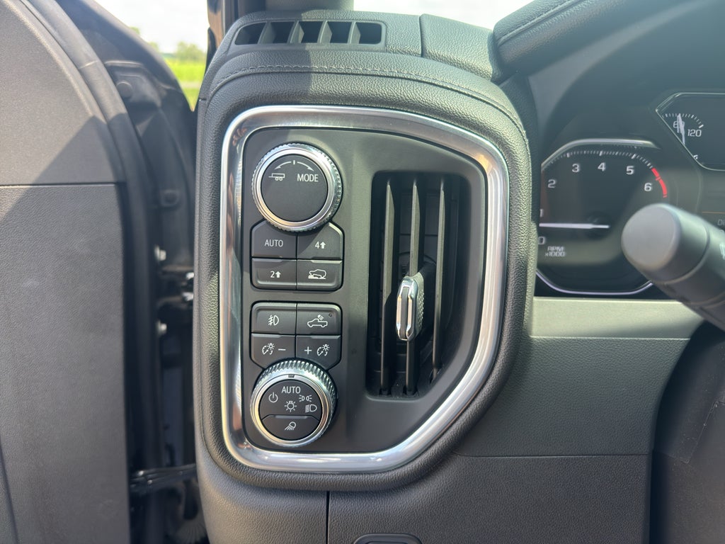 2022 GMC Sierra 1500 Limited SLT