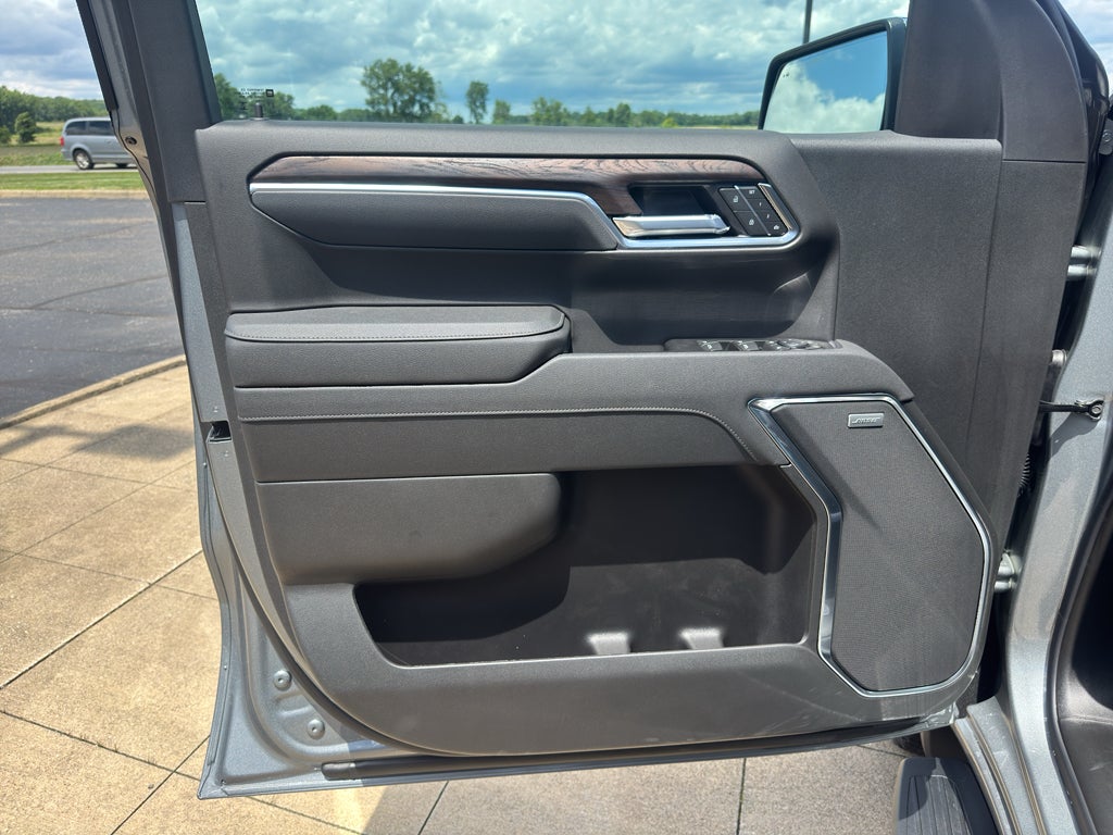 2026 GMC Sierra 1500 SLT - Photo 15