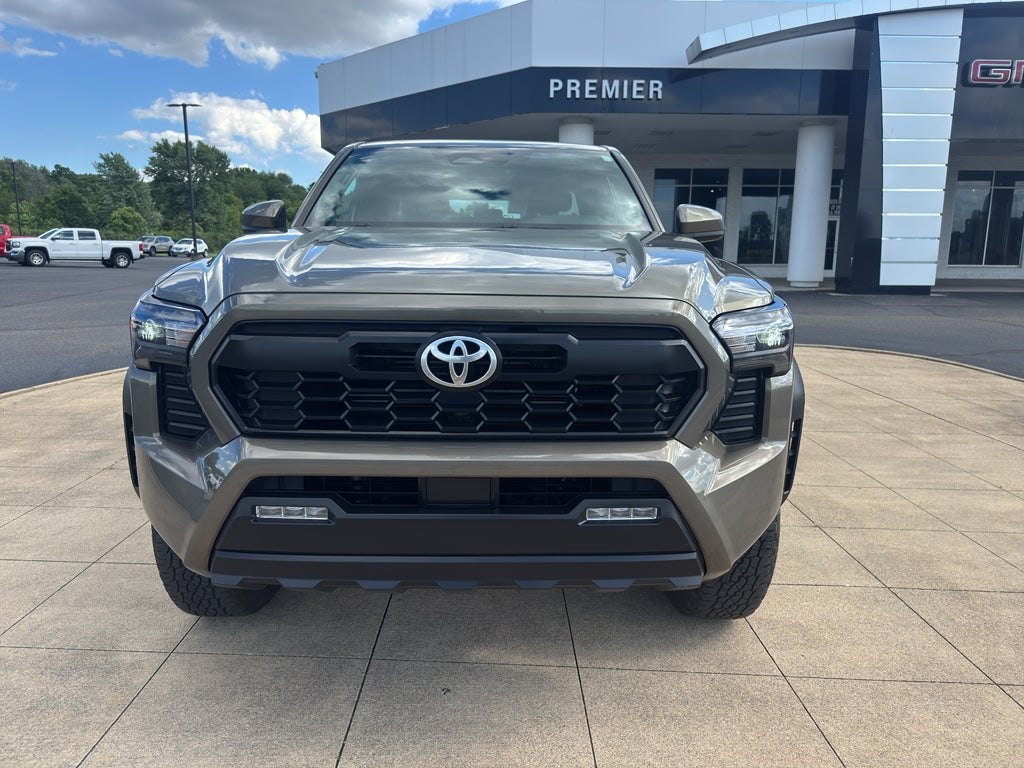 2024 Toyota Tacoma 4WD SR5