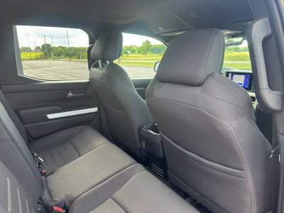 2024 Toyota Tacoma 4WD SR5
