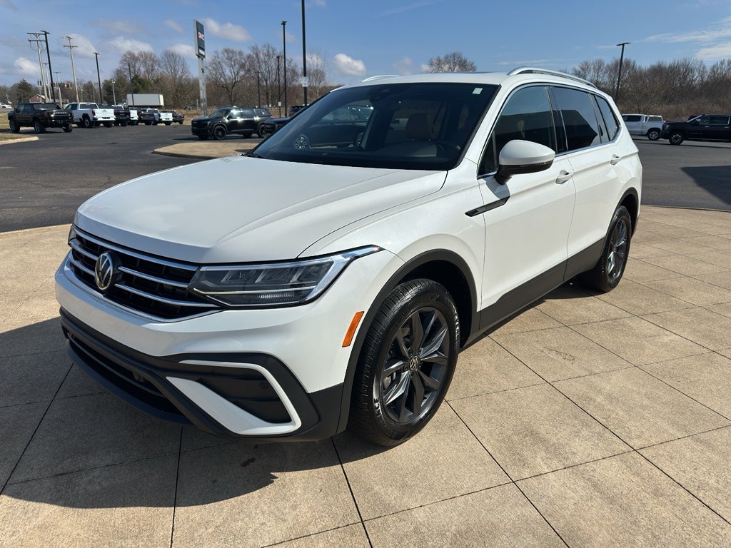2023 Volkswagen Tiguan 2.0T SE