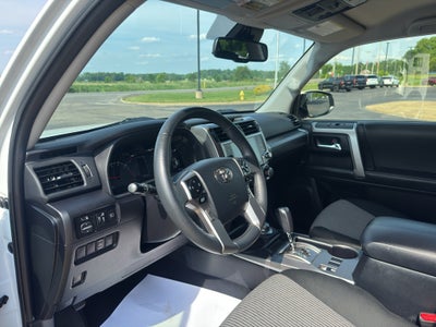 2024 Toyota 4Runner SR5