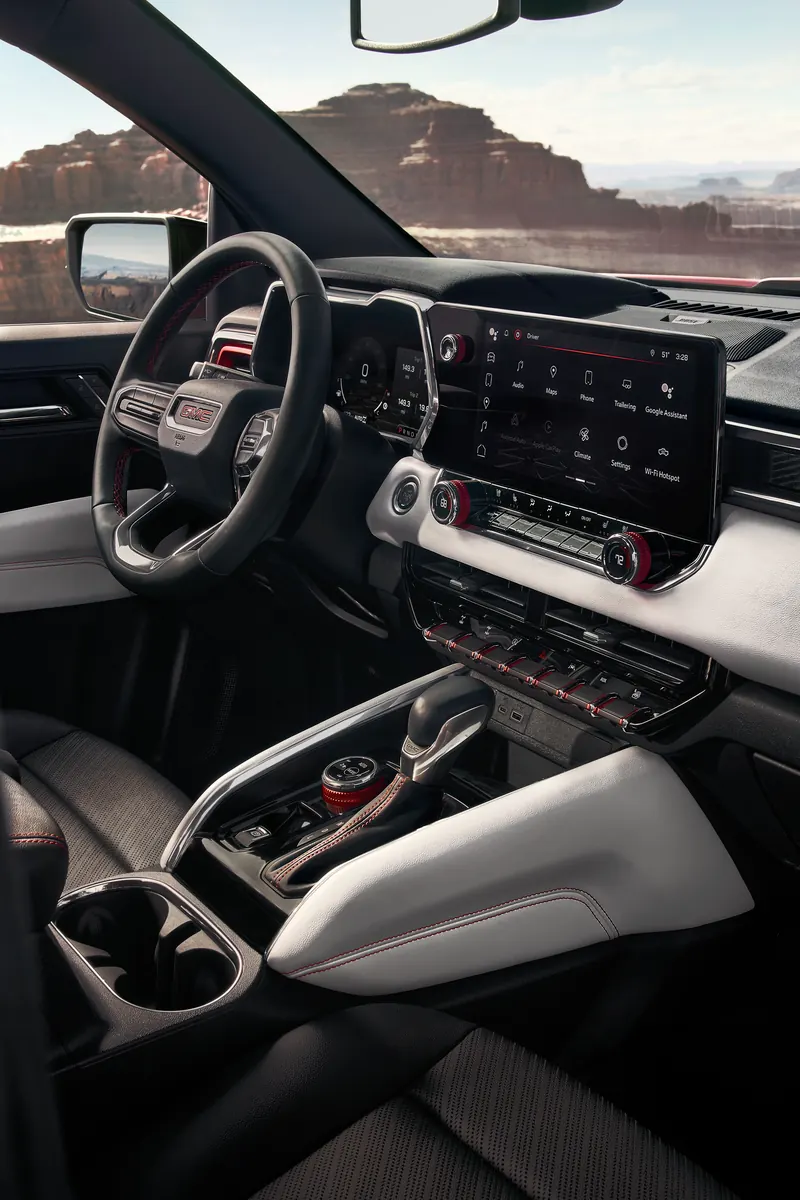 2026 GMC Canyon infotainment system at Premier GMC in Rittman OH